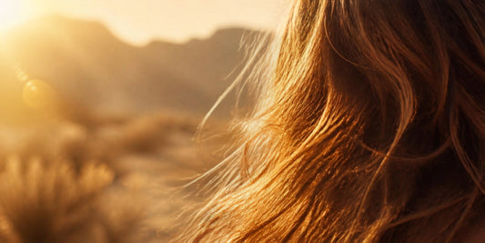 PORQUE APARECE FRIZZ NO VERÃO